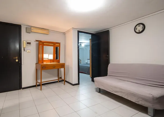 House Italia * Catania